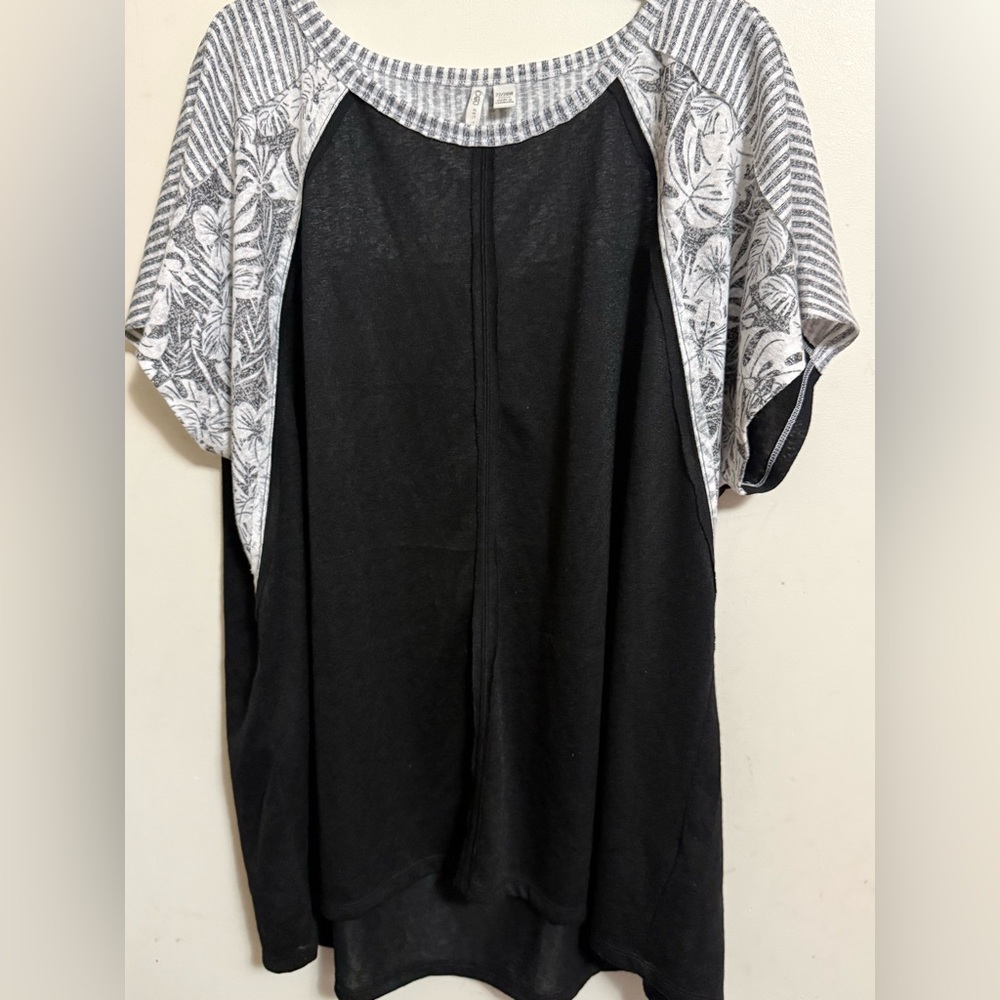 CATO  Black and Gray Floral Striped Top
